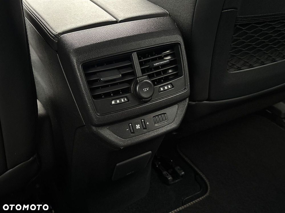 Peugeot 5008 1.6 PureTech GT Line S&S EAT8 - 34