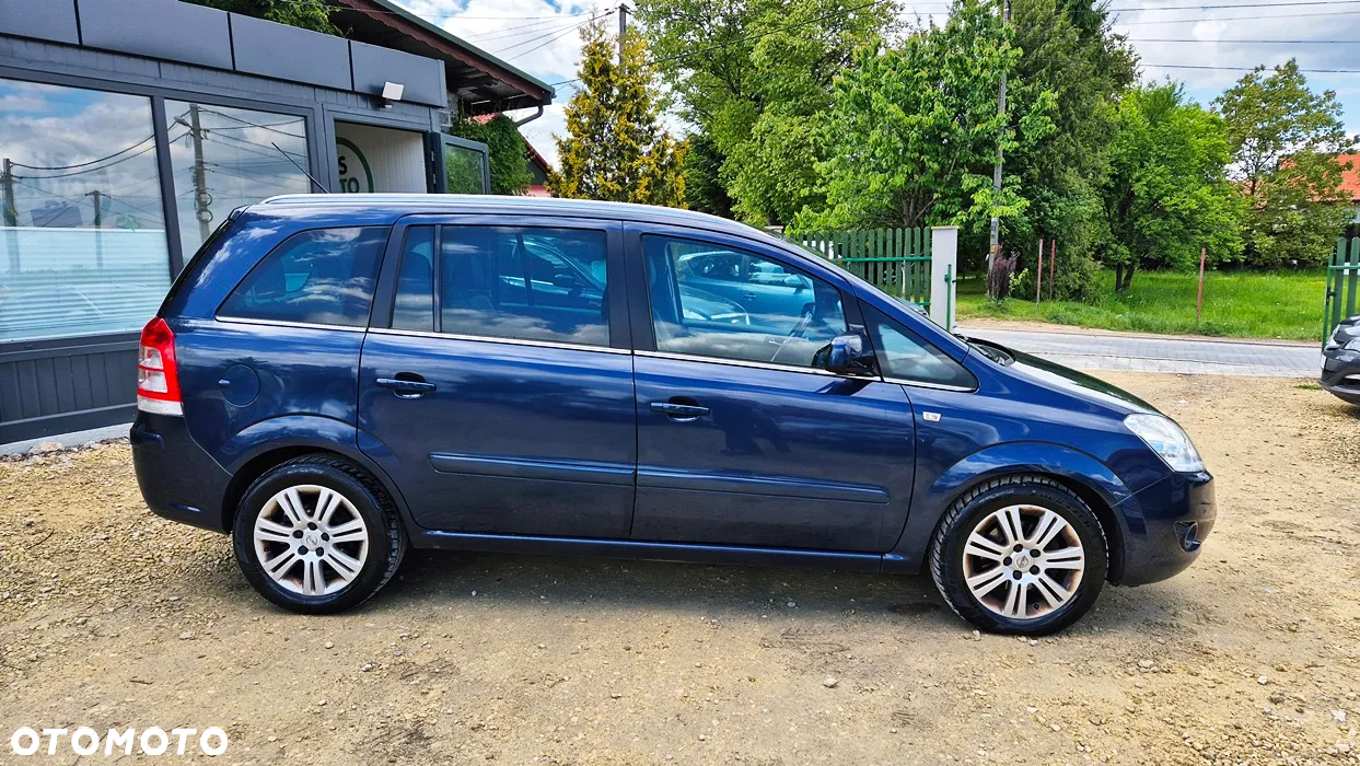 Opel Zafira 1.8 Cosmo - 12