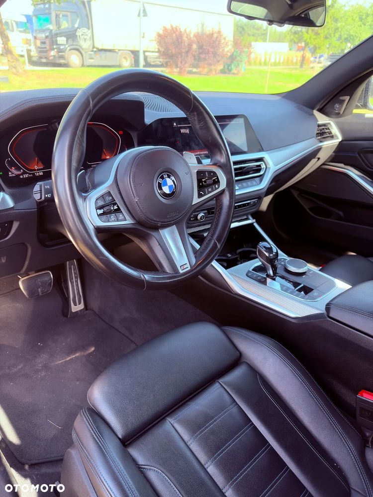 BMW Seria 3 320d M Sport - 3