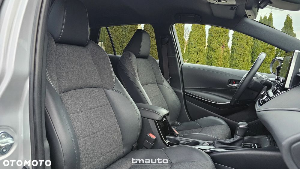 Toyota Corolla 1.8 Hybrid Comfort - 18