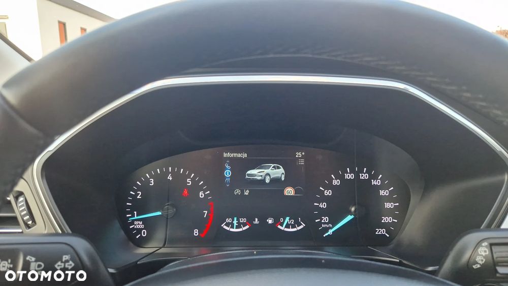 Ford Kuga 1.5 EcoBoost TITANIUM - 16