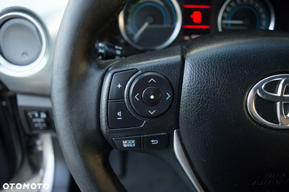 Toyota Auris - 18