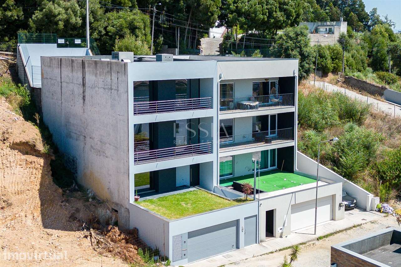 Moradia T4+2 Terraço Vistas Rio| Moradia Valbom | Moradia Gondomar - Grande imagem: 3/34