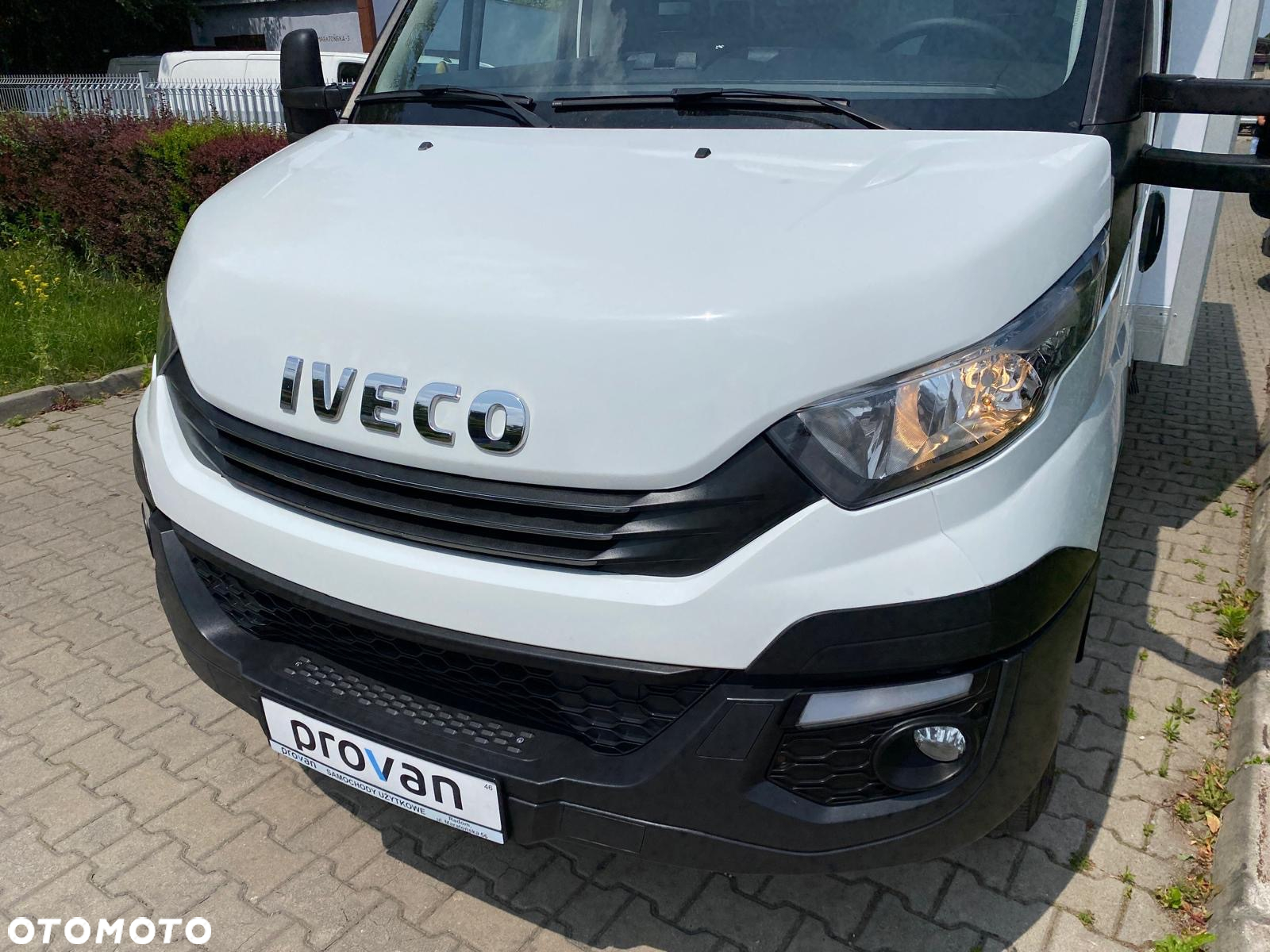 Iveco DAILY 35-160 HI-MATIC CHŁODNIA 8EP THERMO KING V300 MAX WINDA ZEPRO - 8