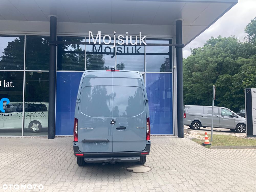Mercedes-Benz Sprinter 317 CDI - 8