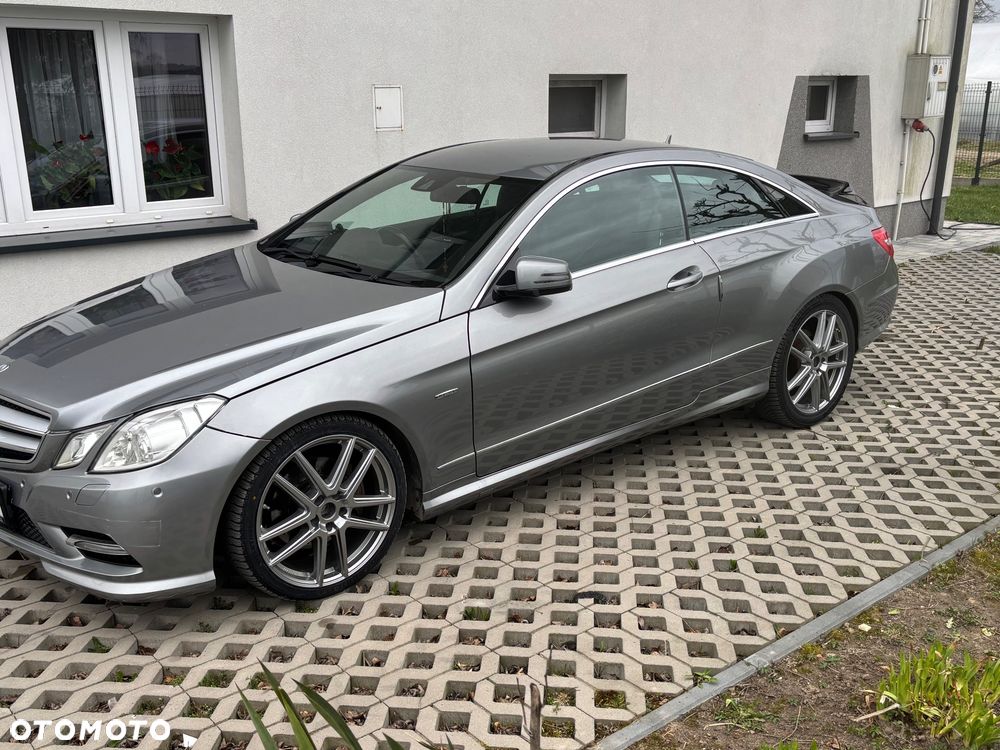 Mercedes-Benz Klasa E - 12