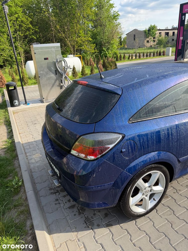 Opel Astra 2.0 T Sport - 4