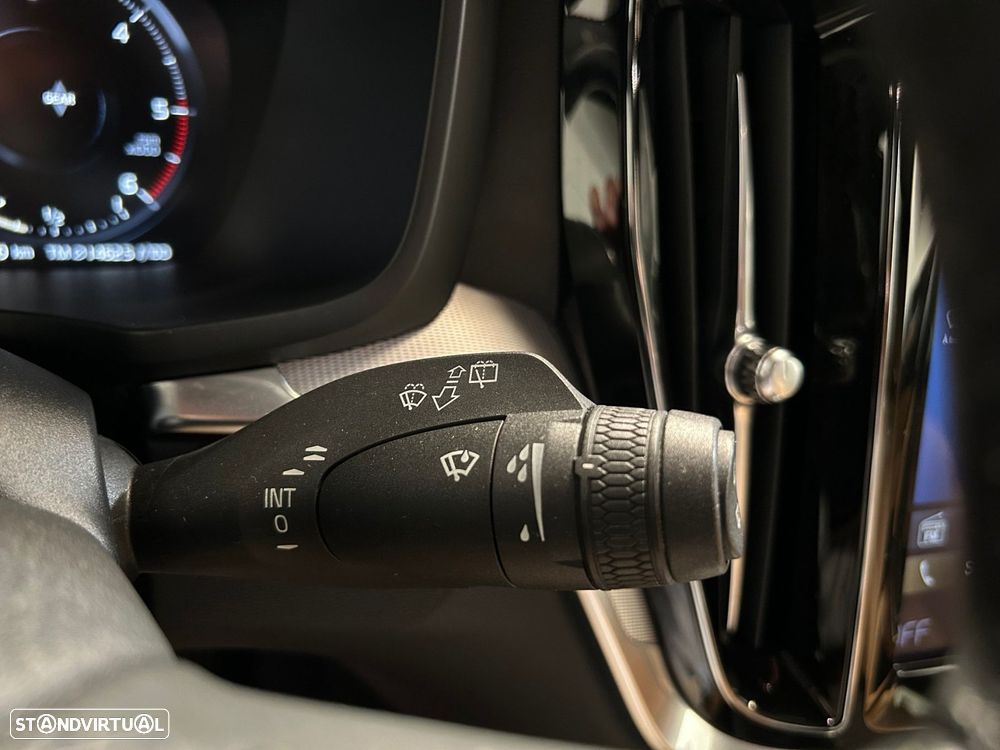 Volvo V60 2.0 D3 Inscription - 38
