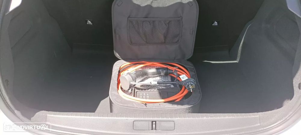 Peugeot e-208 Active Pack - 25