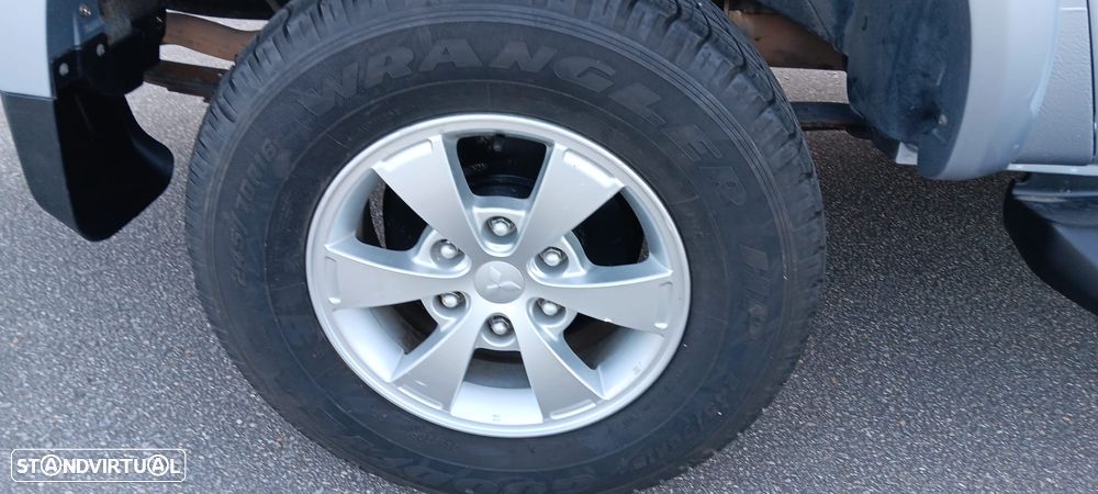 Mitsubishi L200 2.5 D-ID 4WD - 12