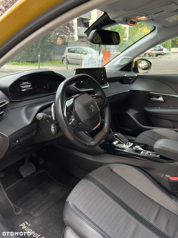 Peugeot 208 1.2 PureTech Allure S&S EAT8 - 4