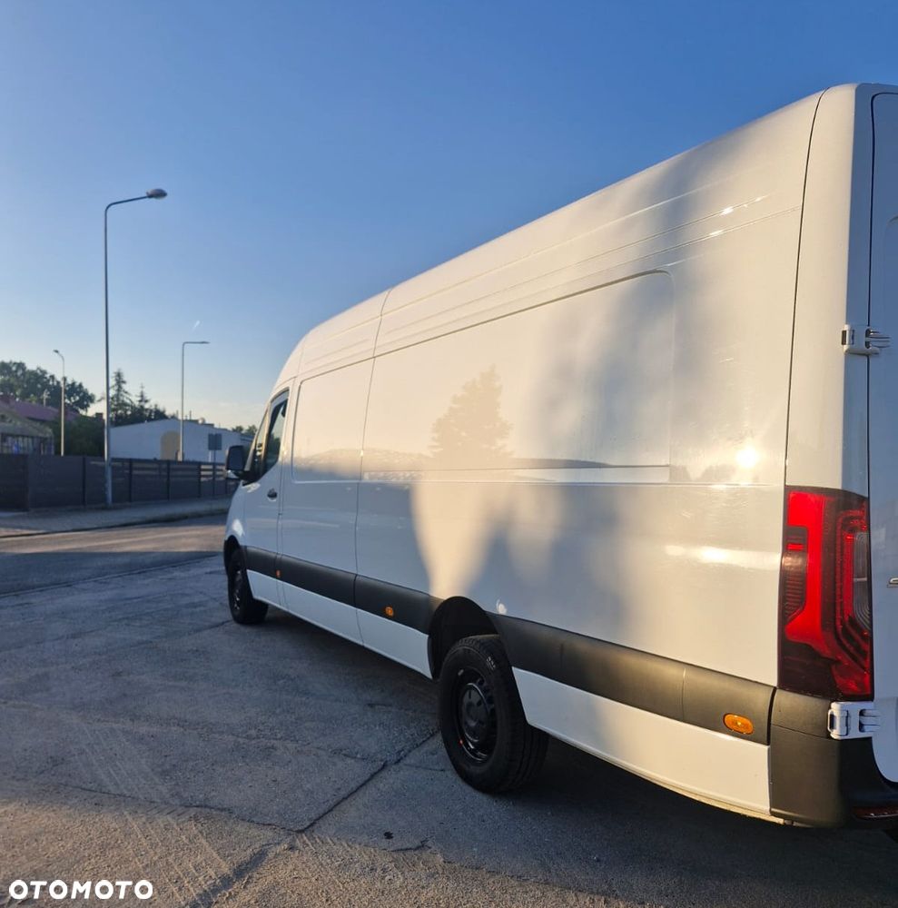 Mercedes-Benz Sprinter - 3