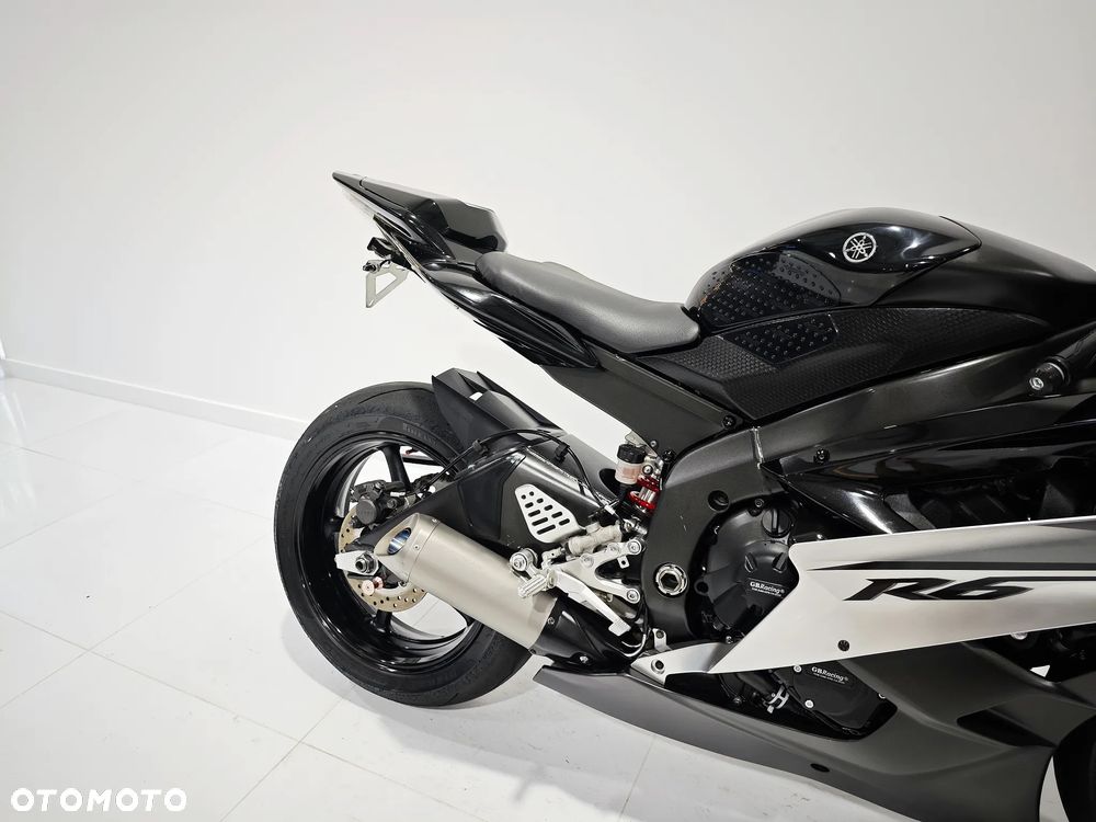 Yamaha R6 - 9