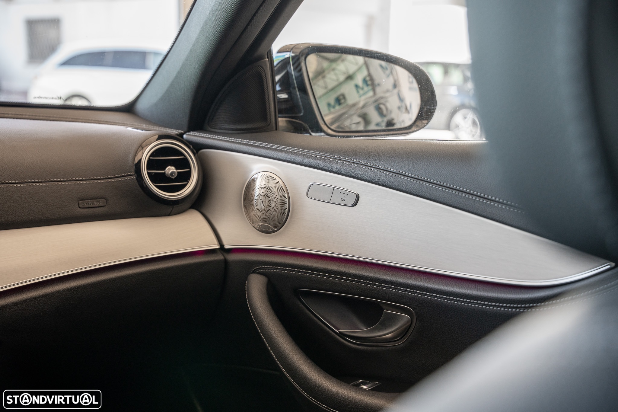 Mercedes-Benz E 300 de AMG Line 4Matic - 24