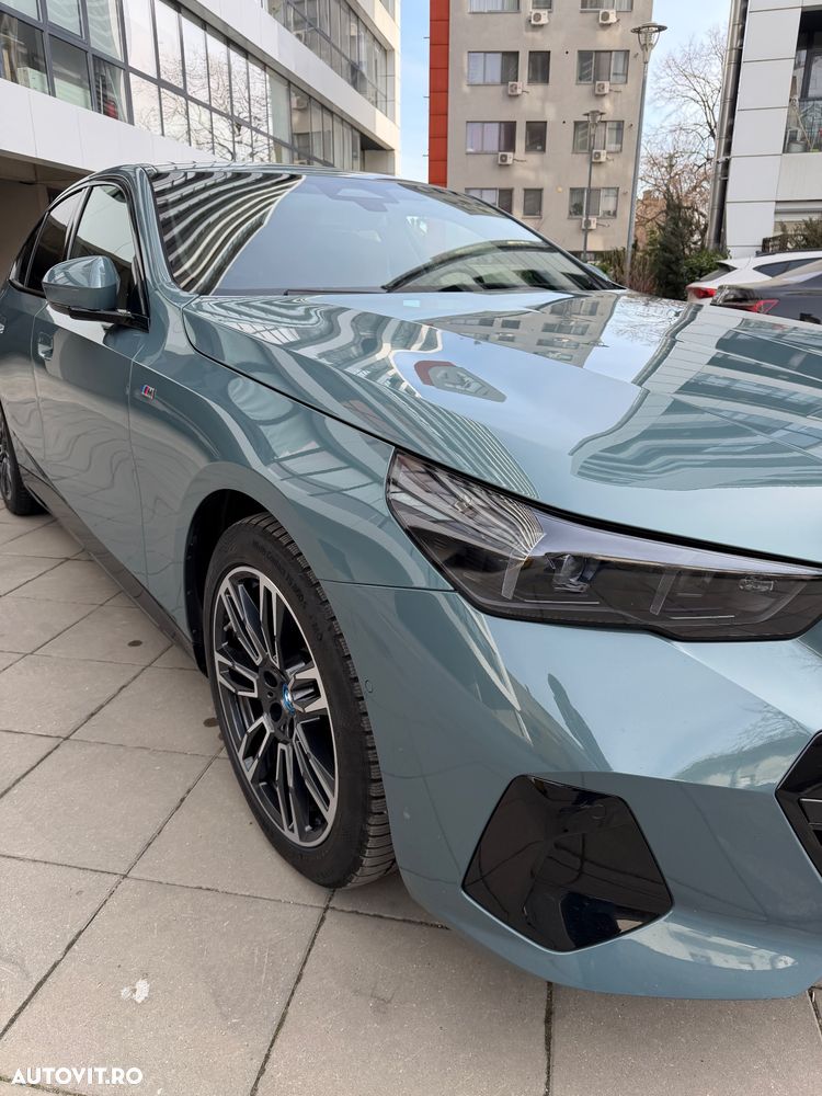 BMW i5 eDrive40 - 10
