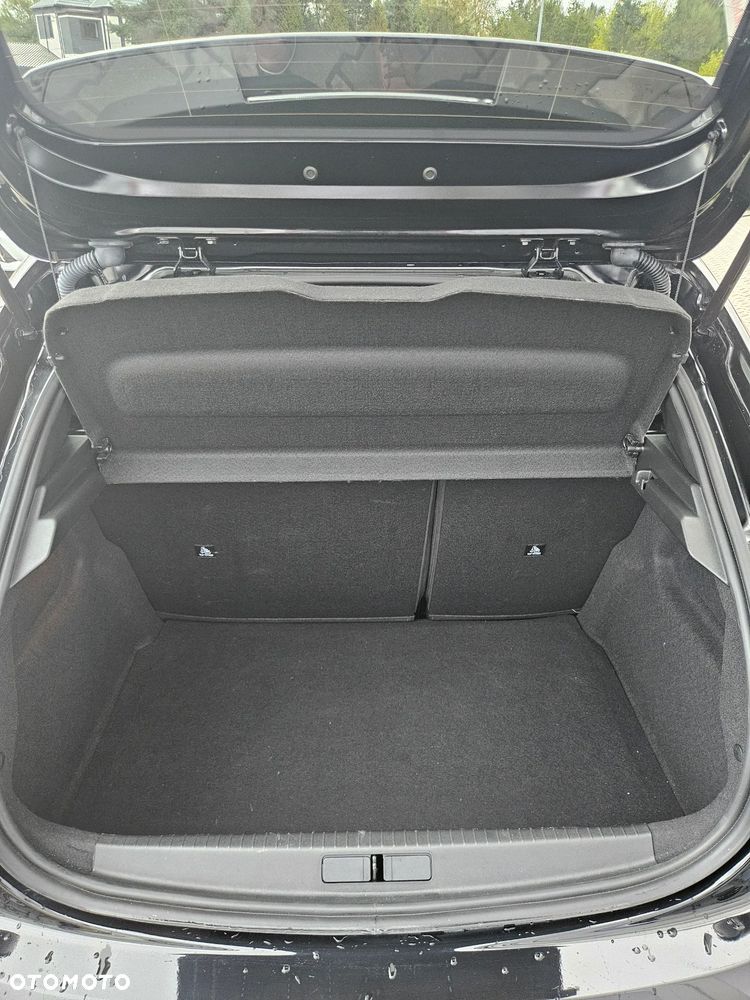 Peugeot 208 1.2 T Allure S&S - 18