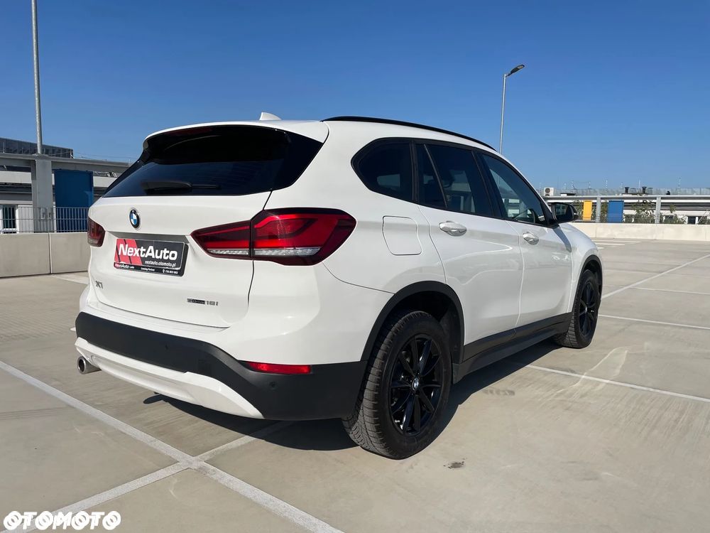 BMW X1 sDrive18i Business Edition - 16