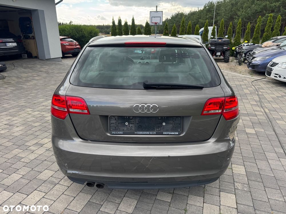 Audi A3 Sportback 1.4 TFSI Ambiente - 5