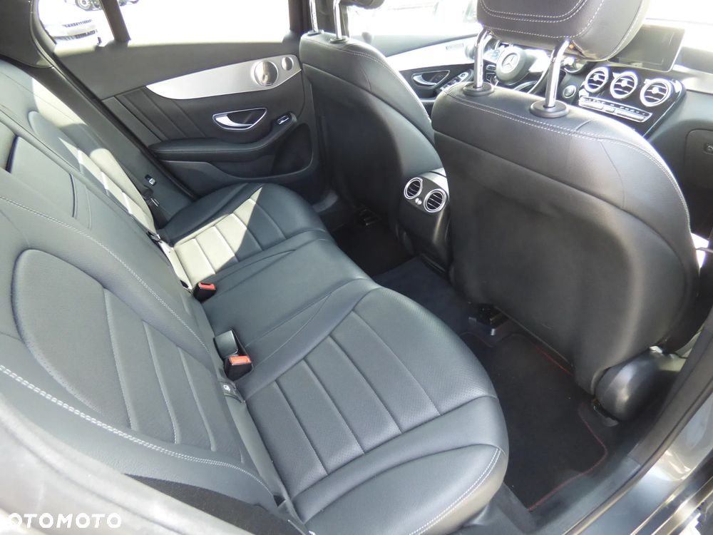 Mercedes-Benz GLC 250 4-Matic - 16