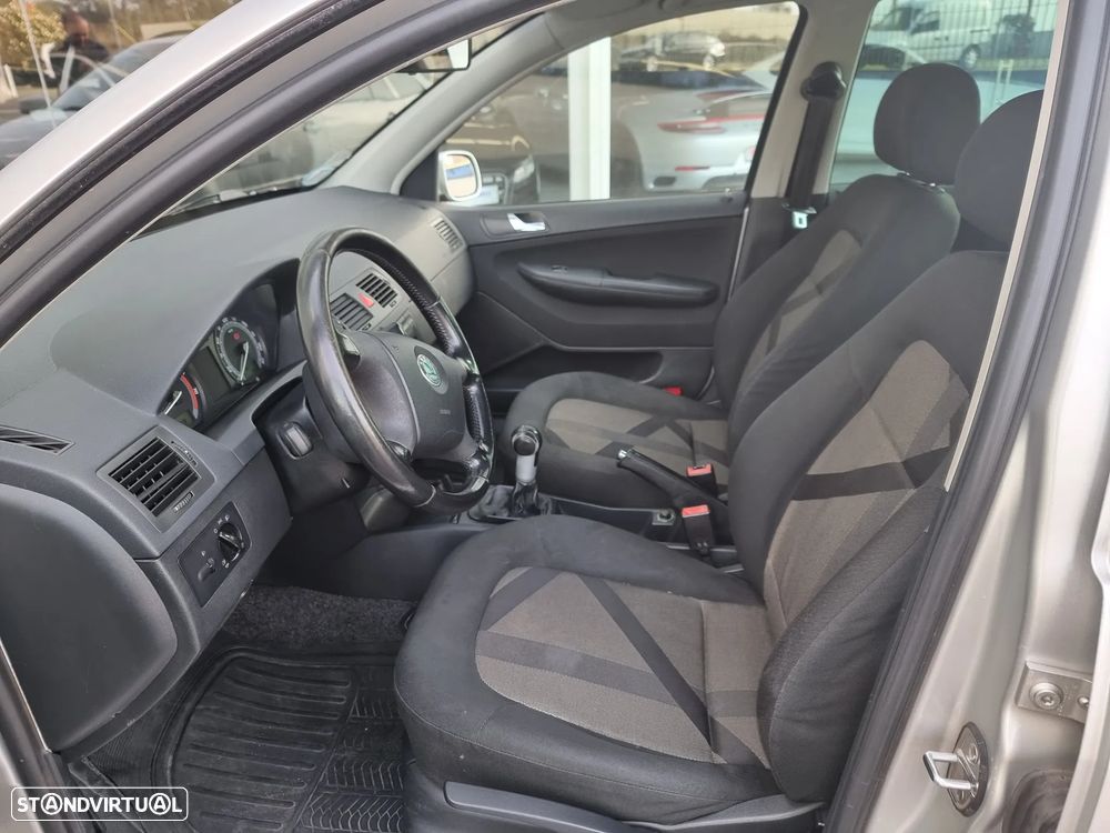 Skoda Fabia Break 1.2 Active - 8