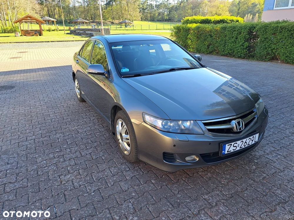 Honda Accord 2.0 Sport - 26