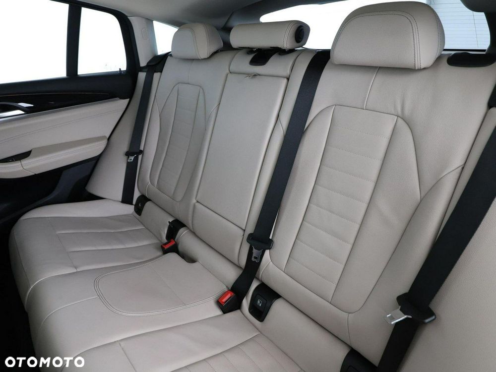 BMW X4 xDrive25d xLine - 18