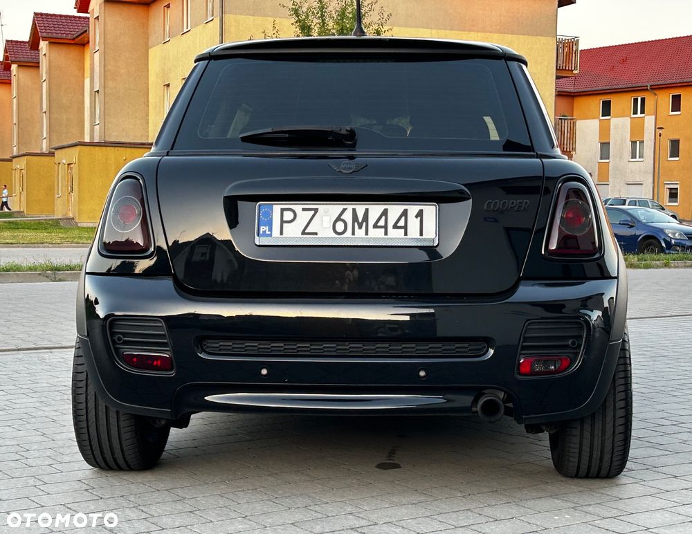 MINI Cooper Standard - 9