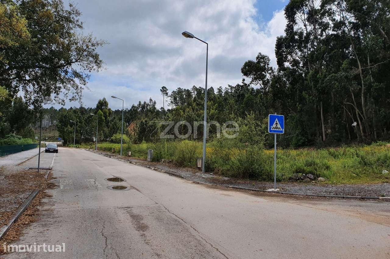 Lote terreno com projeto - Ourém