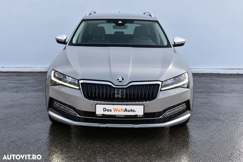 Skoda Superb 2.0 TDI 4X4 DSG Scout - 10