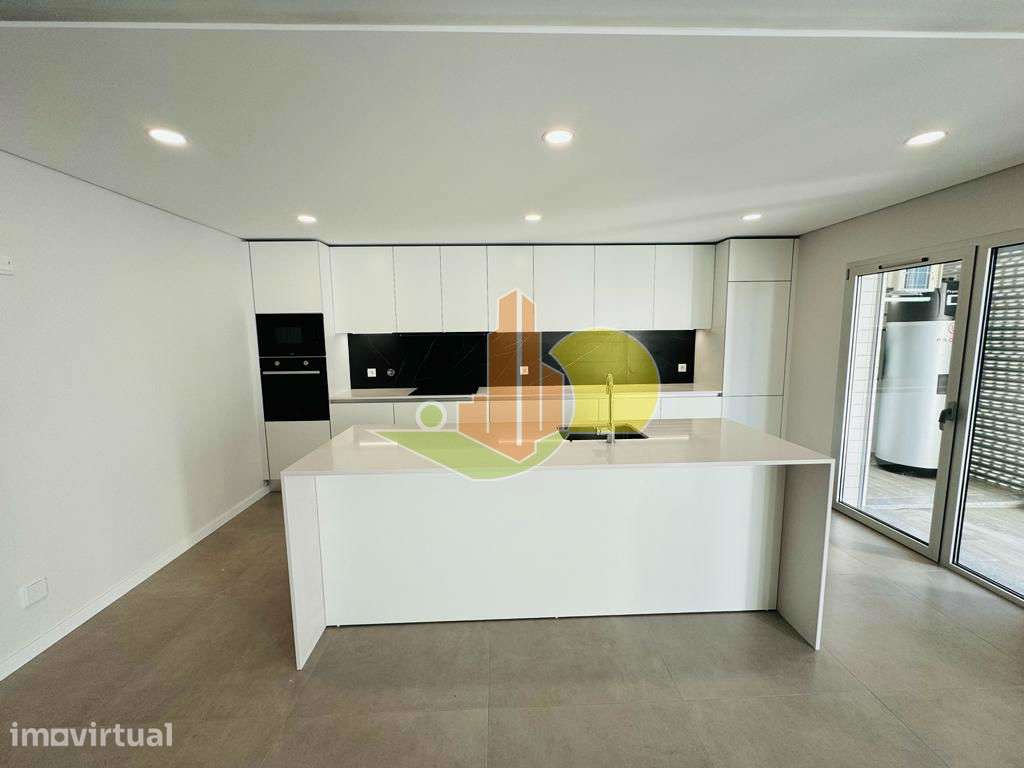T3 com Garagem Novo - Grande imagem: 4/31