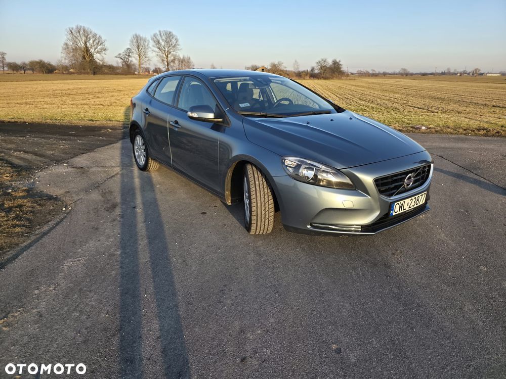 Volvo V40 D2 - 5