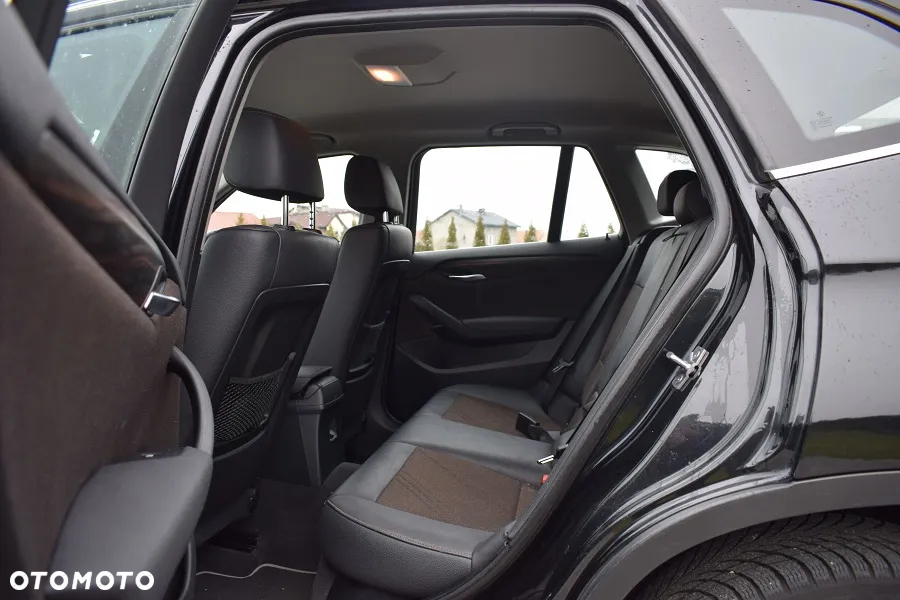 BMW X1 xDrive18d xLine - 6