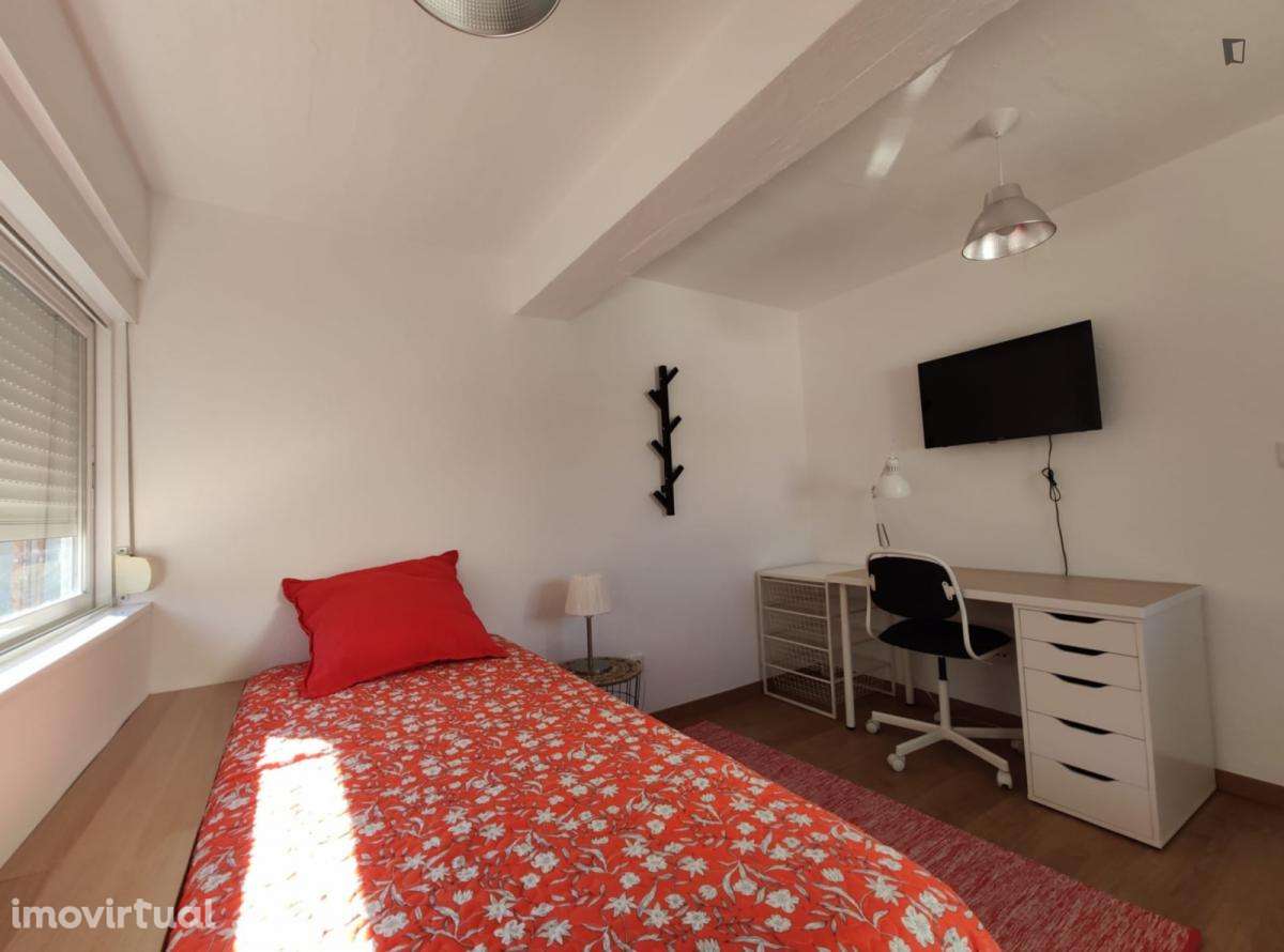 Quarto - localizado em Oeiras Lisbon - Grande imagem: 3/7