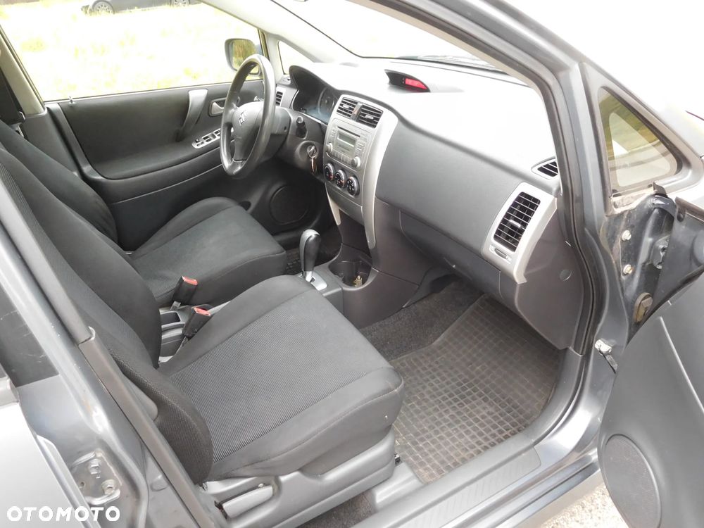 Suzuki Liana - 7