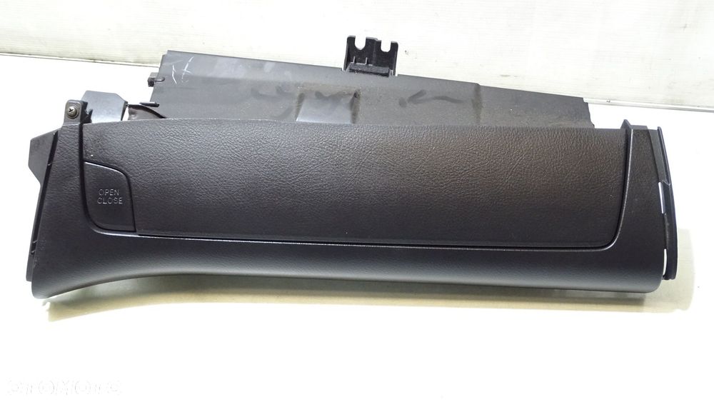 SCHOWEK PASAŻERA TOYOTA RAV4 III 2.2D-CAT 55441-42020 - 2
