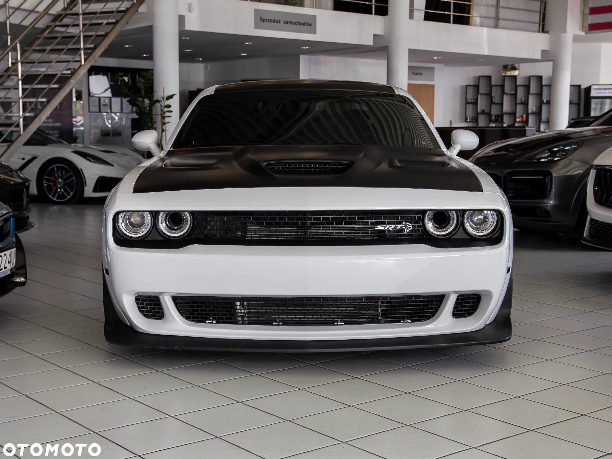Dodge Challenger - 3