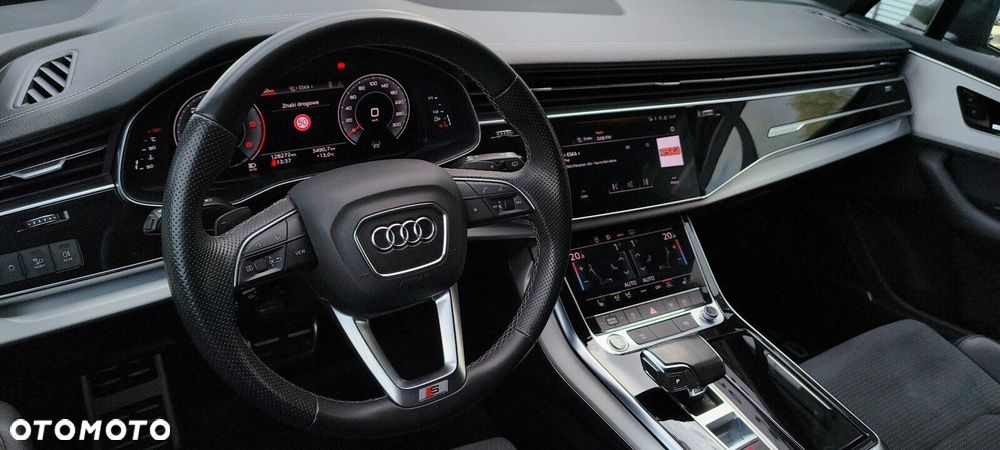 Audi Q7 - 40
