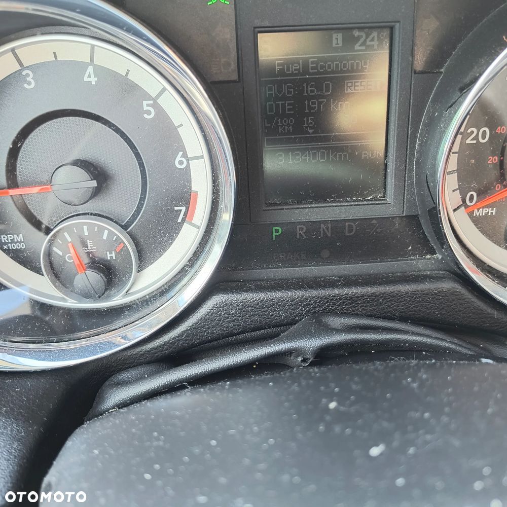 Dodge Grand Caravan - 16