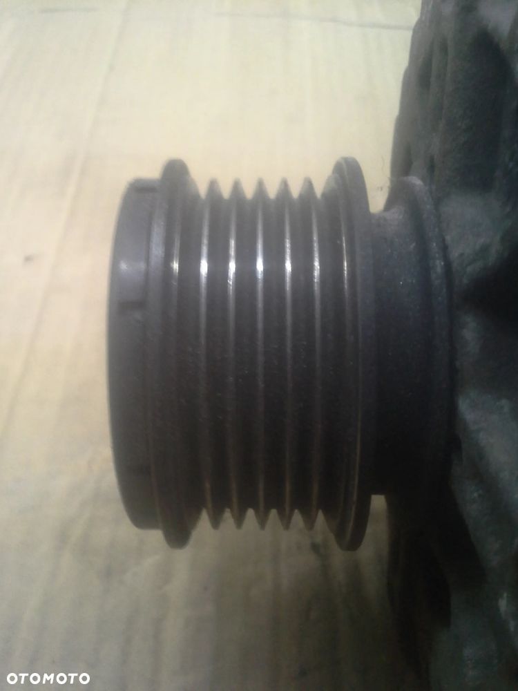 Alternator Seat Toledo III 2.0 FSI 06F903023C Valeo - 3