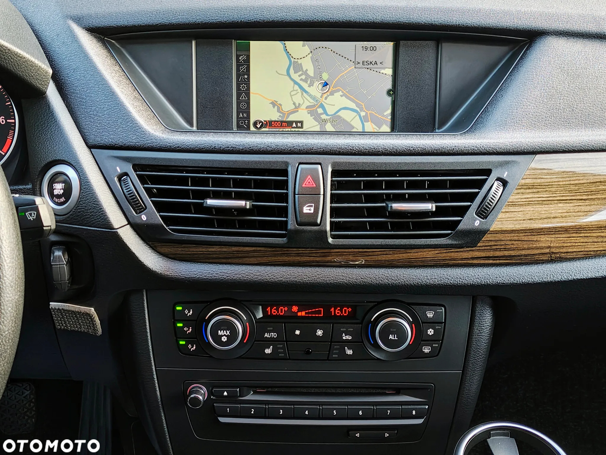 BMW X1 sDrive18i - 25