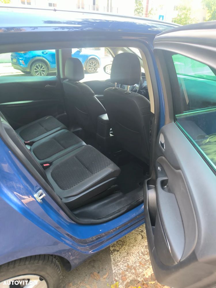 Opel Zafira - 14