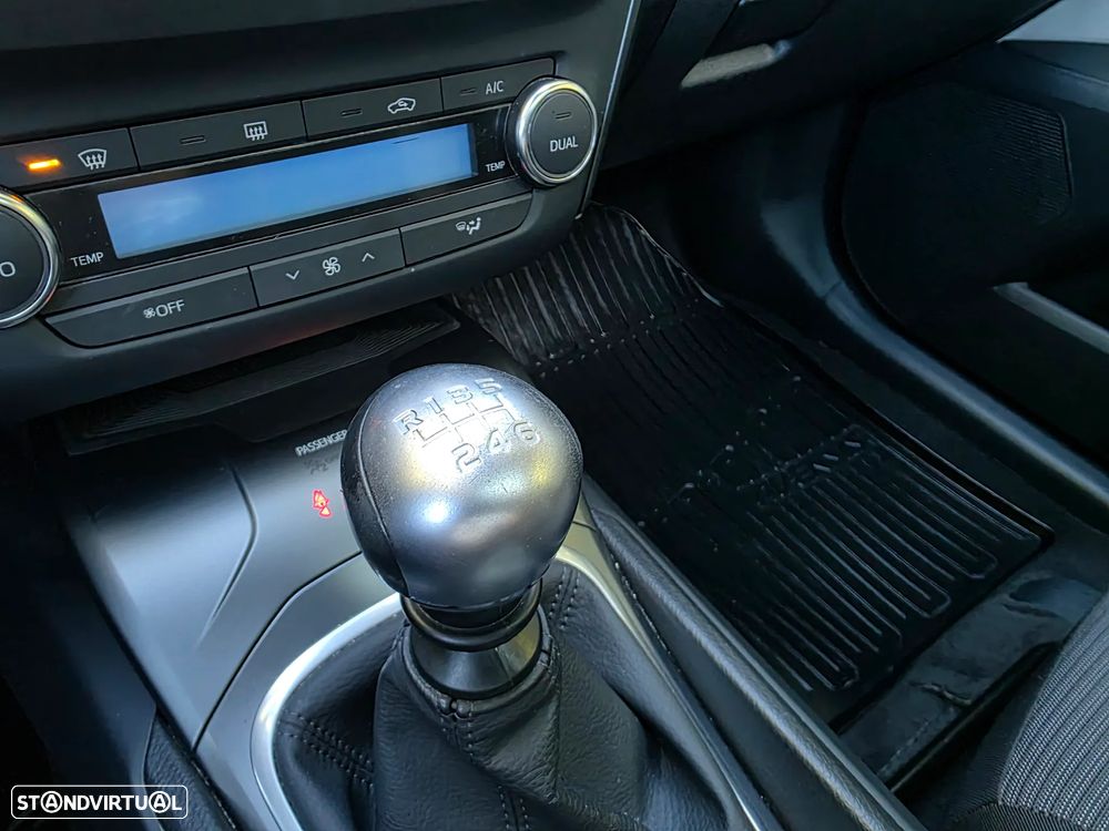Toyota Avensis SW 2.0 D-4D Luxury+GPS - 17