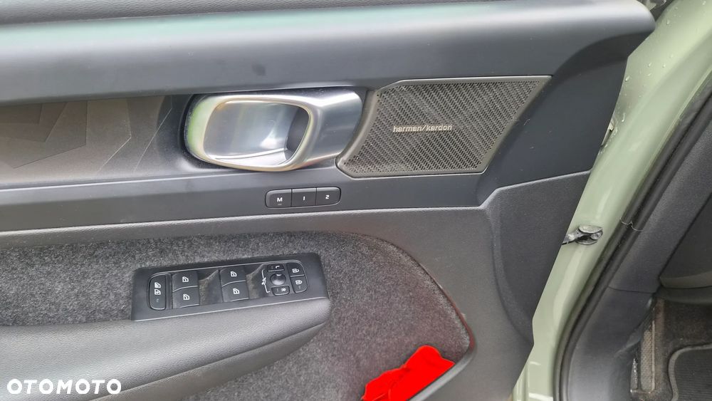 Volvo XC 40 - 12