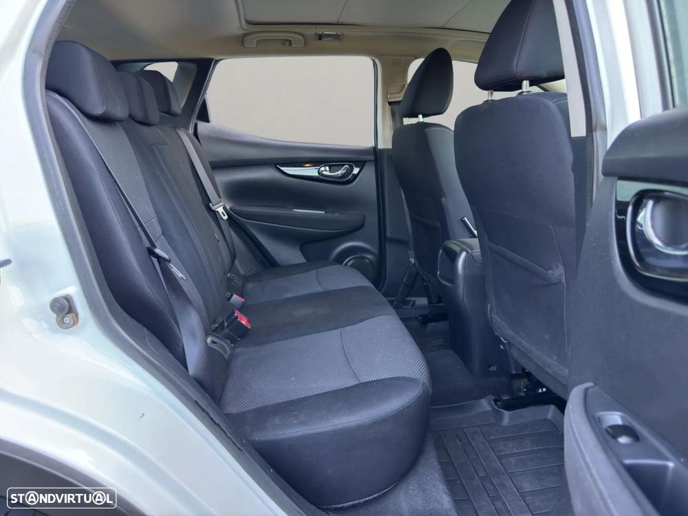 Nissan Qashqai 1.5 dCi Acenta Connect - 19