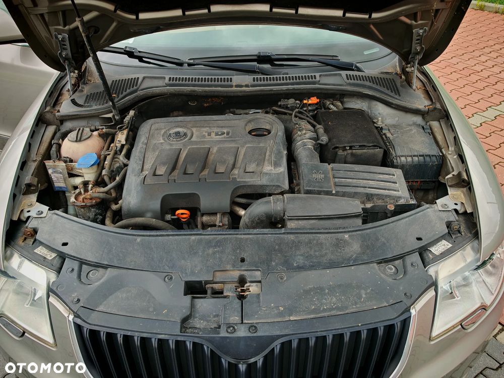 Skoda Superb 2.0 TDI 4x4 L&K - 29