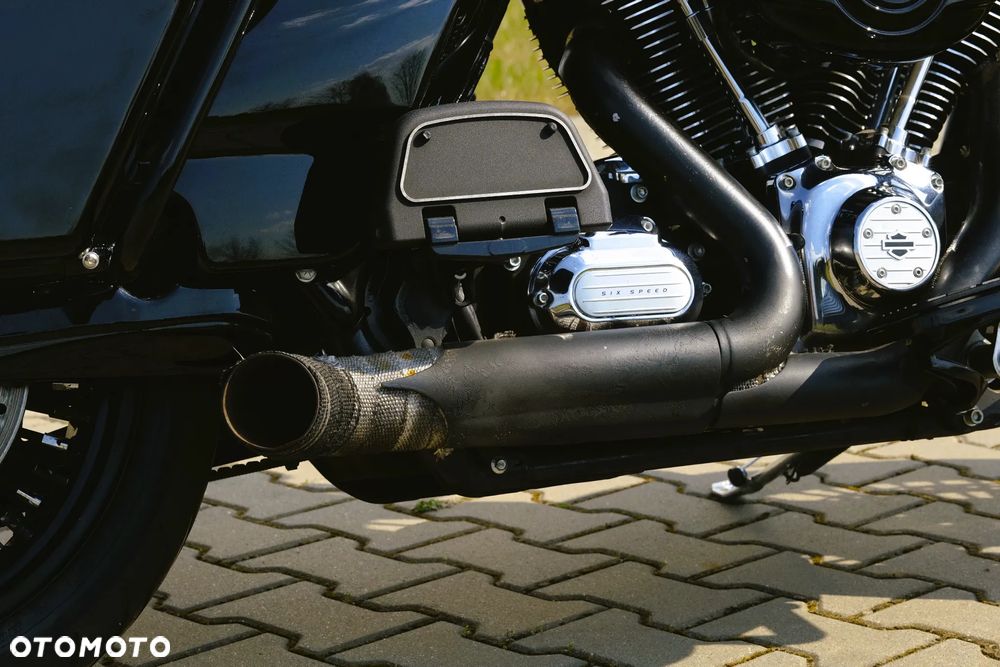 Harley-Davidson Touring Road King - 24