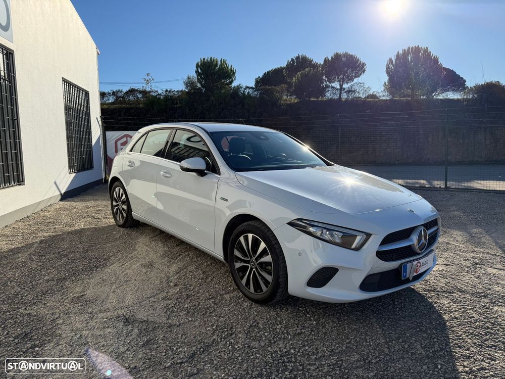 Mercedes-Benz A 250 e Style Plus - 3