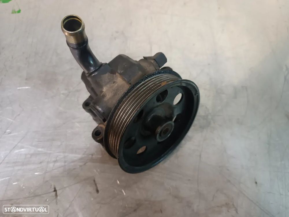 BOMBA DE DIRECÇÃO / DIREÇÃO ASSISTIDA  FORD FOCUS 1.4 1.6i 98-00 - 1