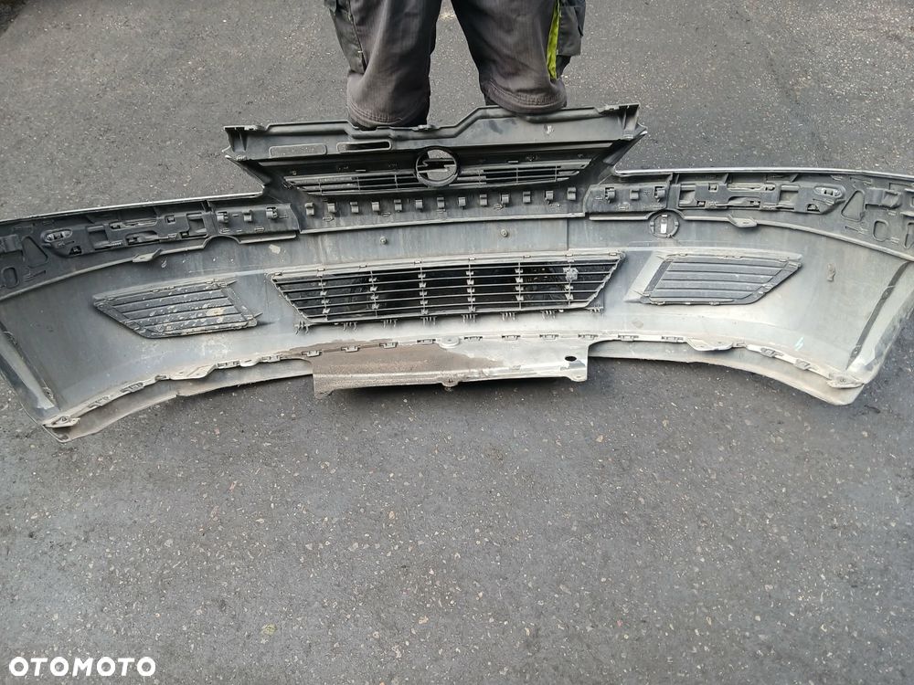 Opel Corsa C Zderzak przedni kod lakieru Z157 - 7