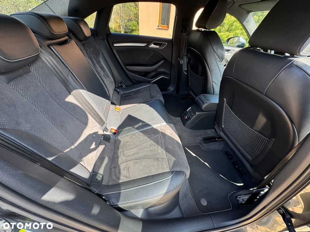 Audi A3 Limousine 2.0 TDI (clean diesel) quattro S tronic Ambiente - 2